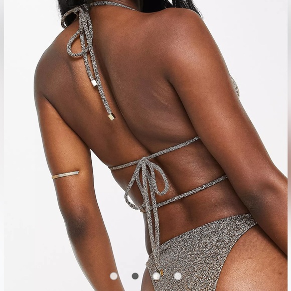 Gold bikini - Picture 8 of 12